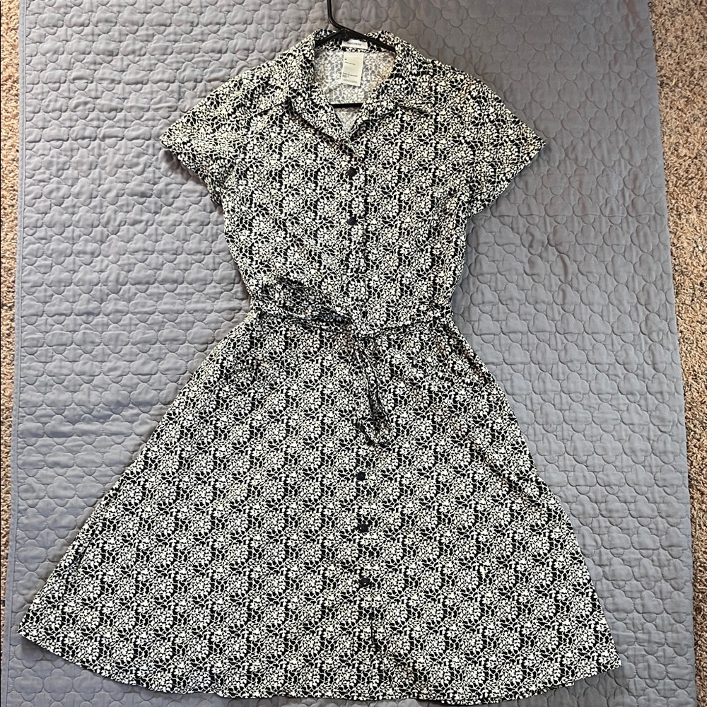 Dockers Blue and White Patterned Dress